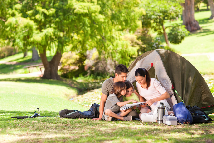 famille en camping 5 étoiles sud est france 